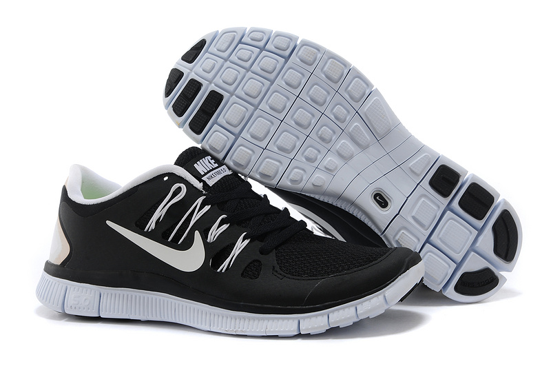 Des Hommes Nouveaux Plus Libres 5.0 Nike Chaussures Blanc Noir